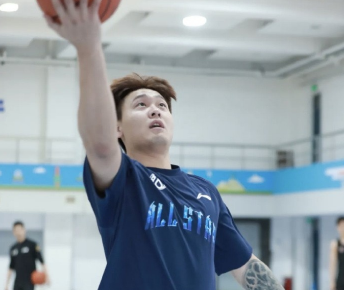 世界杯客户端下载-北京男篮动态：赵睿仍在康复 曾凡博盼收官战复出 贝利即将离队
